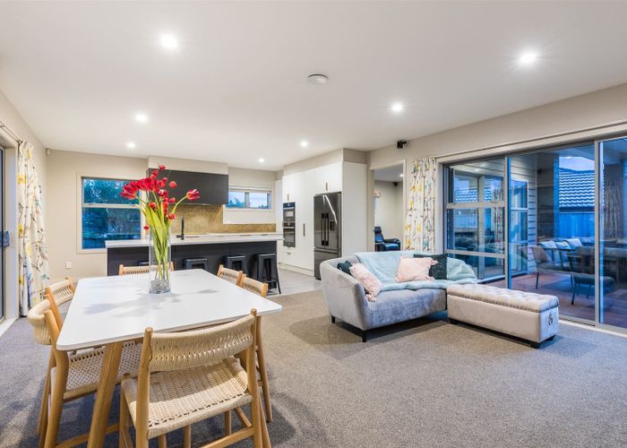  at 29 Kaimai Place, Aotea, Porirua