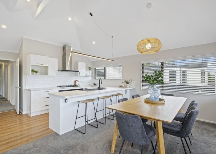  at 1 Robert Street, Newlands, Wellington, Wellington