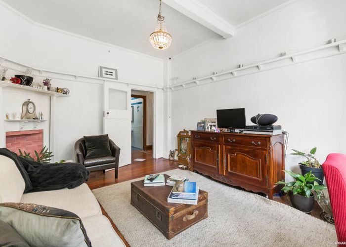  at 24/11 Parliament Street, Auckland Central, Auckland