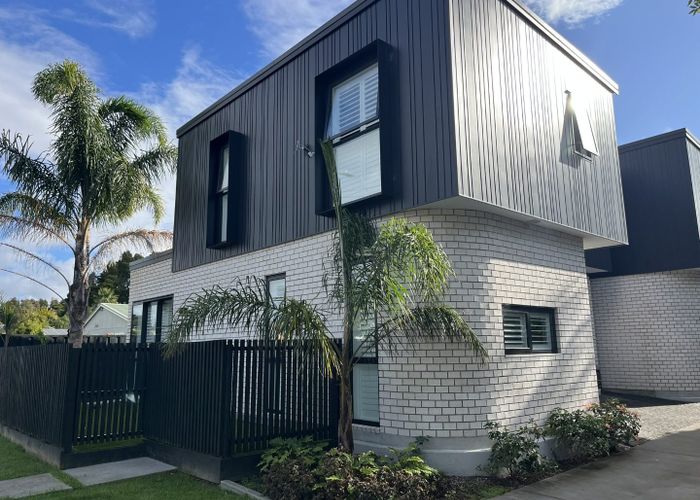  at 5A Hillcrest Avenue, Hillcrest, North Shore City, Auckland