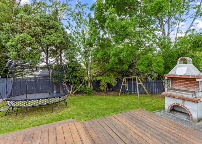  at 101 Stapleford Crescent, Browns Bay, North Shore City, Auckland