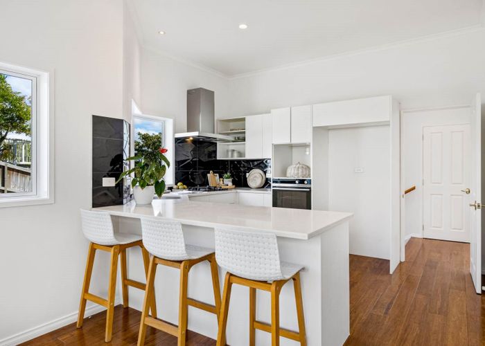  at 2/38 Rarangi Road, St Heliers, Auckland