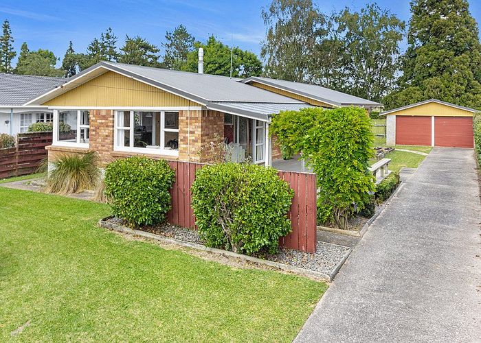  at 11 Regent Street, Silverdale, Hamilton