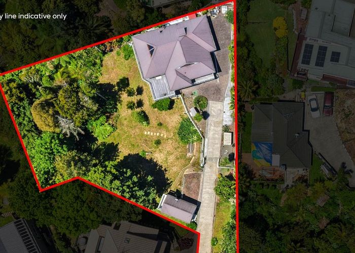  at 1/553 East Coast Road, Browns Bay, Auckland