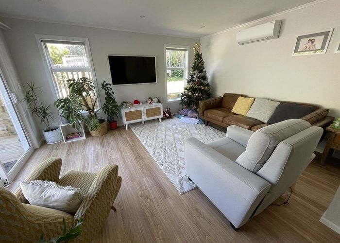  at 6 Alder Place, Newlands, Wellington, Wellington