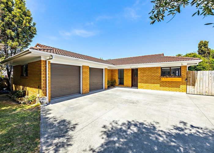 at 3 Aztec Place, Conifer Grove, Takanini