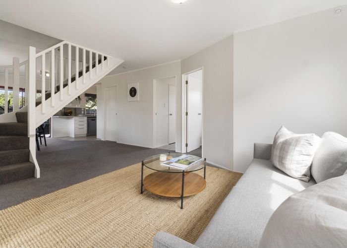  at 2/18 Strid Road, Te Atatū South, Auckland