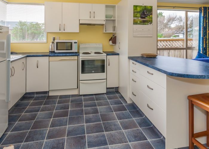  at 112 Rua Avenue, Waitarere Beach, Levin