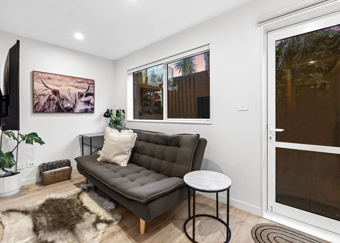  at 3/4 Jutland Road, Hauraki, North Shore City, Auckland