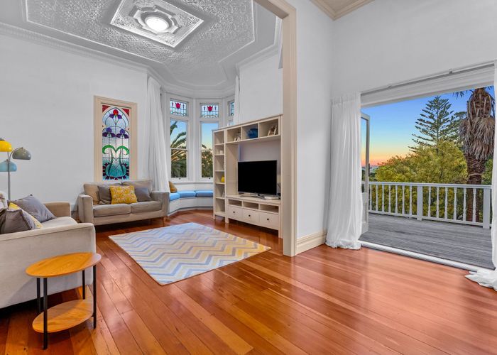  at 4 Hinemoa Terrace, Birkenhead, North Shore City, Auckland