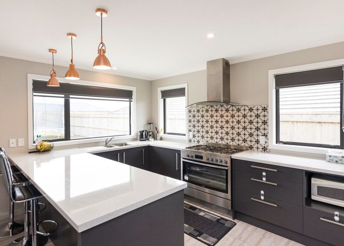  at 4 Cyprus Place, Fitzherbert, Palmerston North