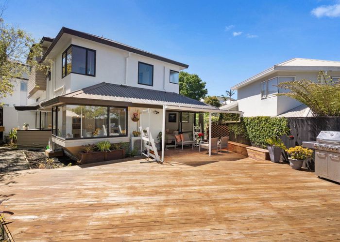  at 1/6B Sunnynook Road, Sunnynook, North Shore City, Auckland
