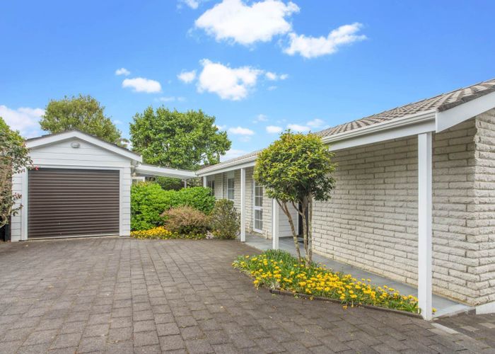  at 2/2 Napoleon Avenue, Milford, Auckland