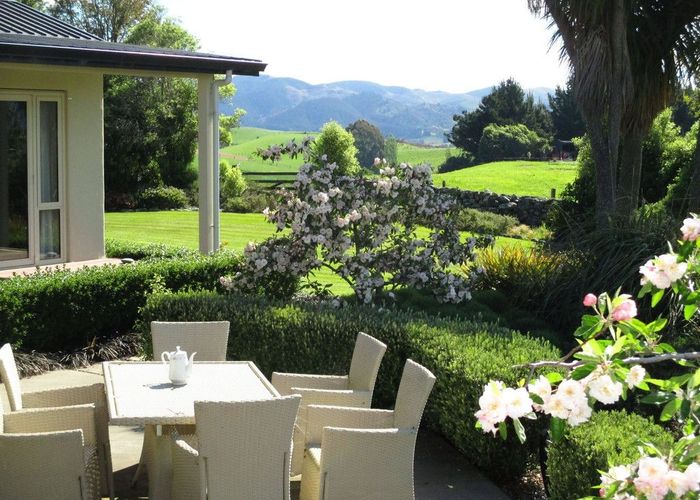  at 306 Downs Road, Geraldine Downs