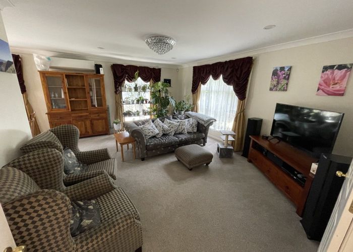  at 7 Belcoo Crescent, Dannemora, Manukau City, Auckland