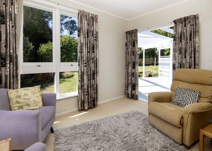  at 2 Kelly Place, Cockle Bay, Auckland
