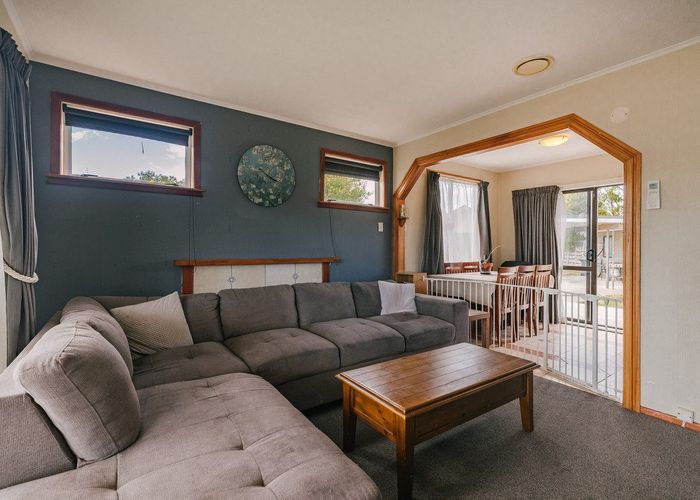  at 27 Cavendish Crescent, Awapuni, Palmerston North, Manawatu / Whanganui