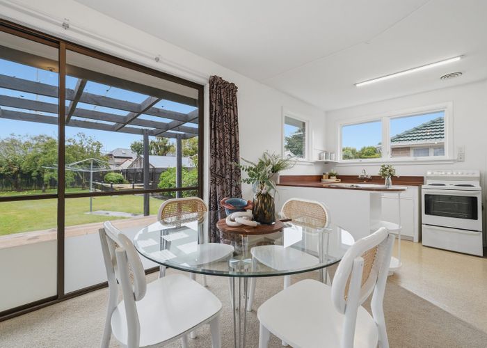  at 32 Reynolds Avenue, Bishopdale, Christchurch City, Canterbury