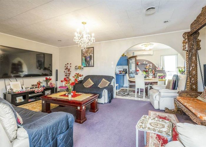  at 15 Alabaster Drive, Papatoetoe, Auckland