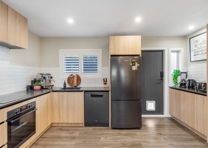  at 2/321 Triangle Road, Massey, Waitakere City, Auckland