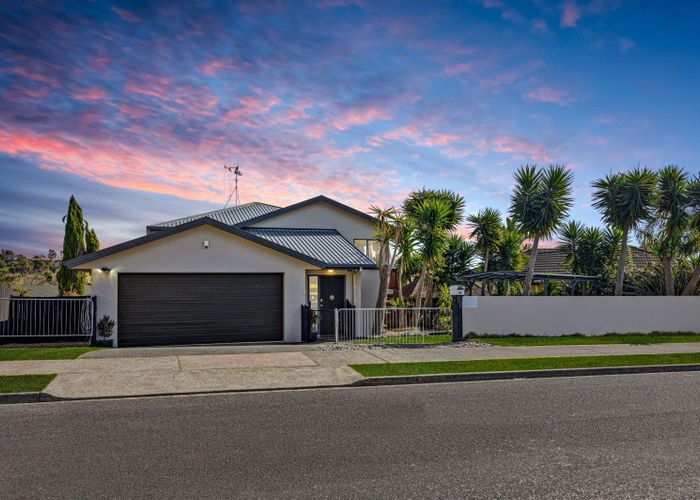  at 66 Village Park Drive, Welcome Bay, Tauranga