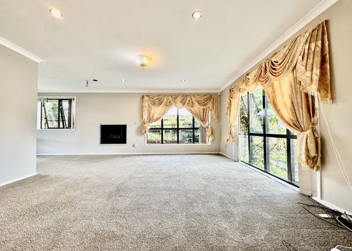  at 20 Thomas Road, Flat Bush, Manukau City, Auckland