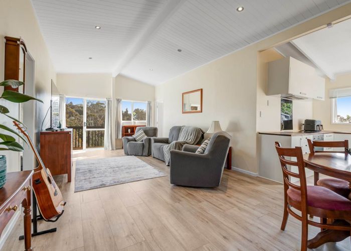  at 2/40 Kestrel Heights, Arkles Bay, Rodney, Auckland