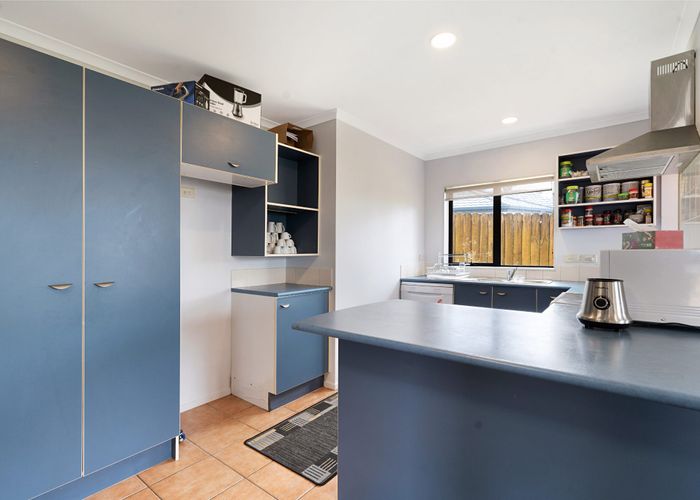  at 18 Plumstead Rise, Glen Eden, Waitakere City, Auckland
