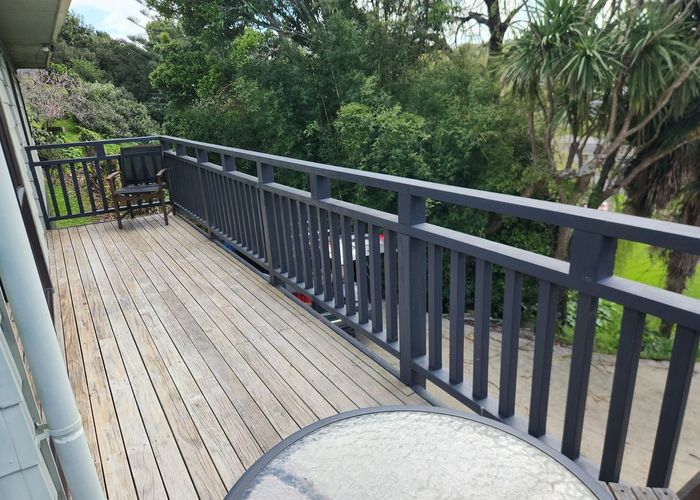  at 78 Peach Road, Glenfield, North Shore City, Auckland