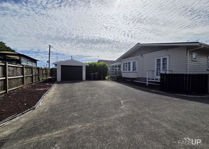  at 1/16 Northcote Road, Takapuna, North Shore City, Auckland