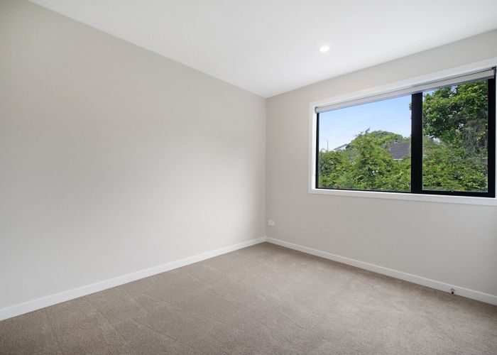  at 7/14A Diana Drive, Glenfield, North Shore City, Auckland