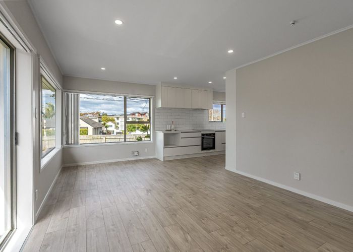  at 1/27 Nile Road, Milford, Auckland