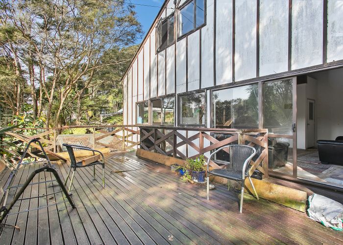  at 68 Mountain Road, Henderson Valley, Auckland