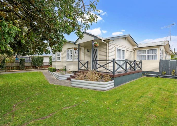  at 42 Sunnypark Avenue, Rosehill, Papakura