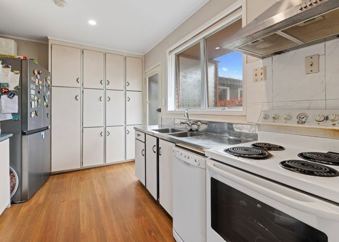  at 2/12 Mears Place, Epsom, Auckland
