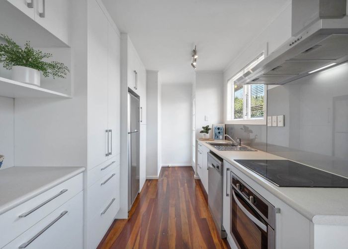  at 22 Kirrie Avenue, Te Atatu South, Waitakere City, Auckland