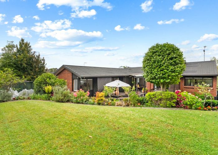  at 8 Jeanette Place, Mairangi Bay, North Shore City, Auckland