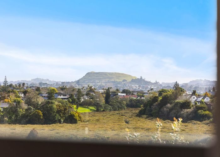  at 18 Majesty Place, Half Moon Bay, Manukau City, Auckland