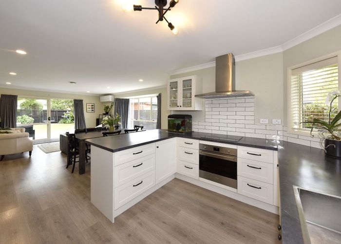  at 14 Parkside Crescent, Northwood, Christchurch