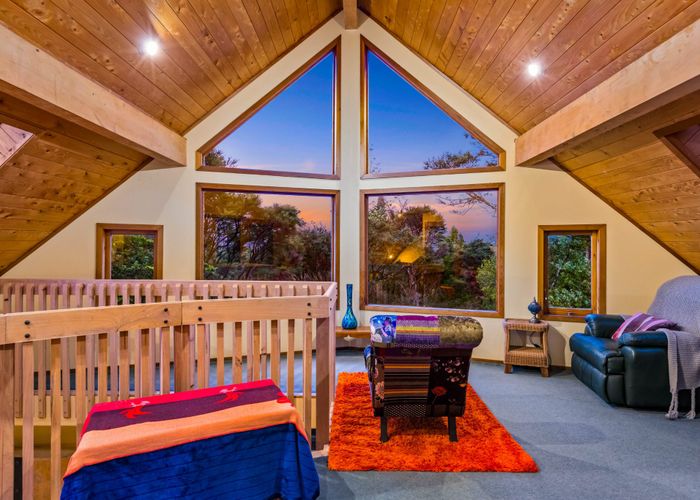  at 11E Longfellow Parade, Glen Eden, Waitakere City, Auckland