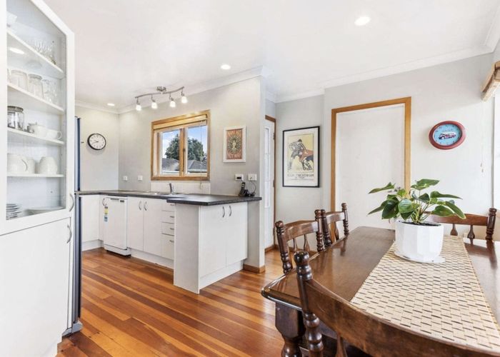  at 43 Neil Avenue, Te Atatu Peninsula, Waitakere City, Auckland