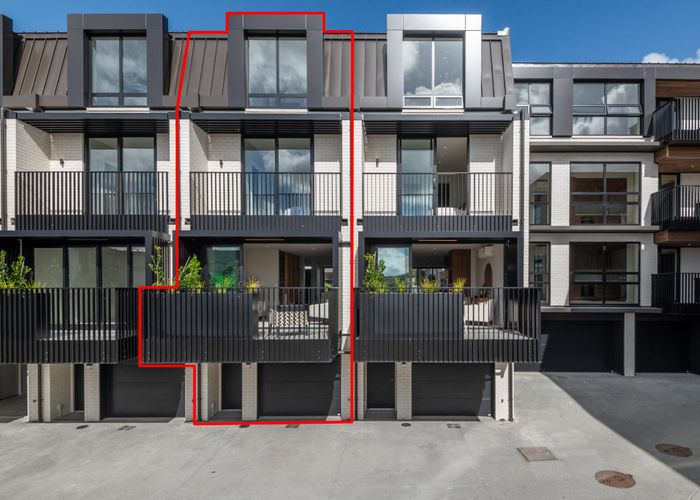  at 9b Windlass Street, Long Bay, North Shore City, Auckland