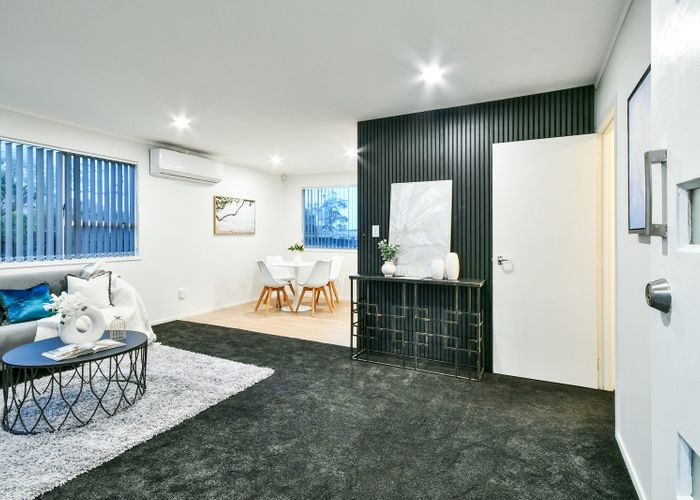  at 1/83 Barrack Road, Mount Wellington, Auckland