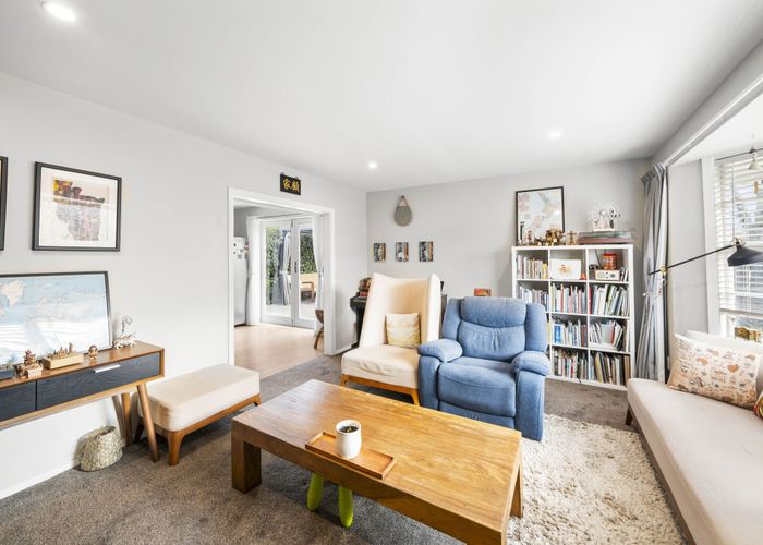  at 2/385 Withells Road, Avonhead, Christchurch City, Canterbury
