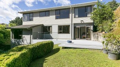  at 39 Greyfriars Crescent, Tawa, Wellington