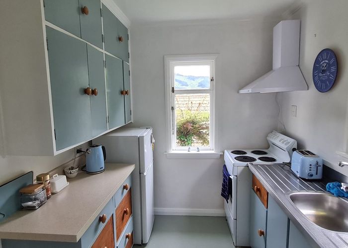  at 18 Albemarle Road, Northland, Wellington, Wellington