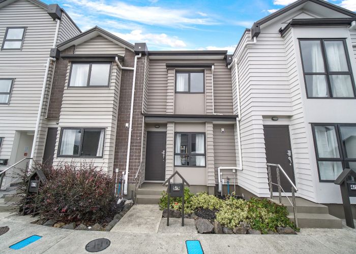  at 5 Wallson Crescent, City Centre, Manukau City, Auckland