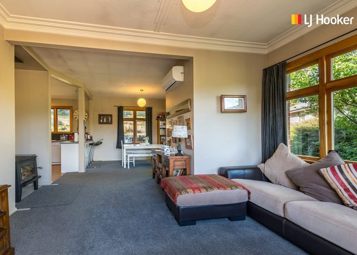  at 10 Castlewood Road, Company Bay, Dunedin