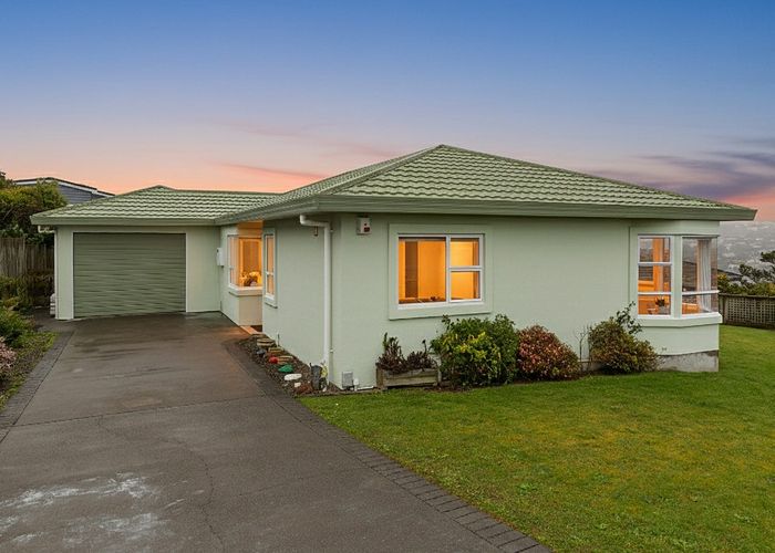  at 27 Pelorous, Paparangi, Wellington, Wellington