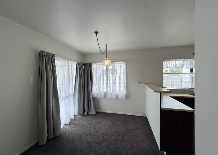  at 1/75A West Coast Road, Glen Eden, Waitakere City, Auckland